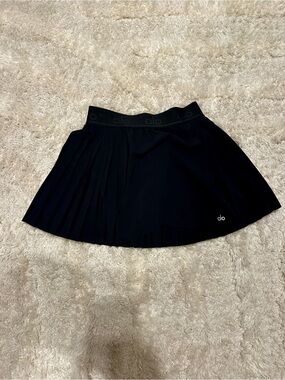 ALO Yoga Black Skater Tennis Skirt with Pleats